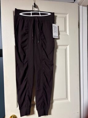 NWT Lululemon dance studio